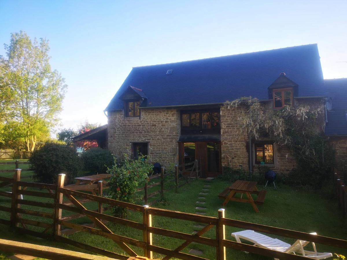 Gites Ferme De La Baie Roz-sur-Couesnon Exterior foto