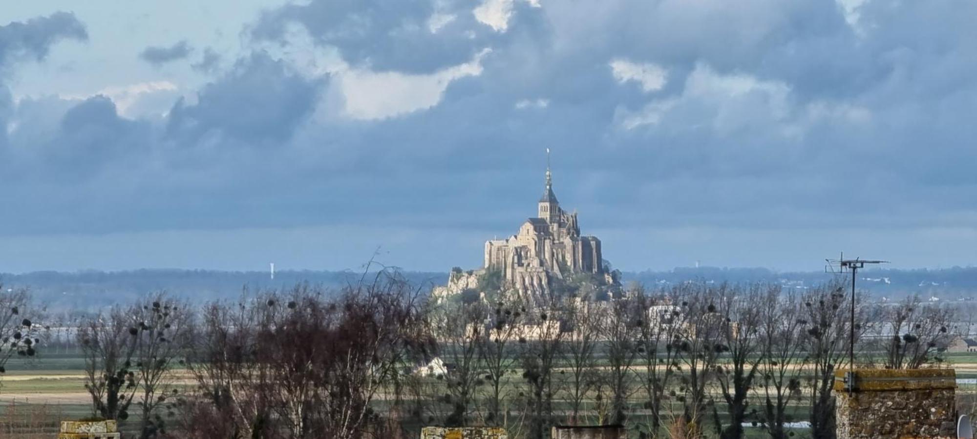 Gites Ferme De La Baie Roz-sur-Couesnon Exterior foto