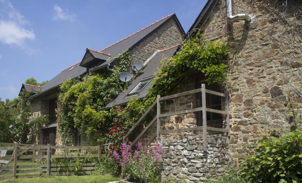 Gites Ferme De La Baie Roz-sur-Couesnon Exterior foto